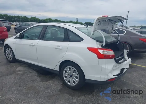 2012 Ford Focus Se z USA, uszkodzony, nr VIN 1FAHP3F25CL239383